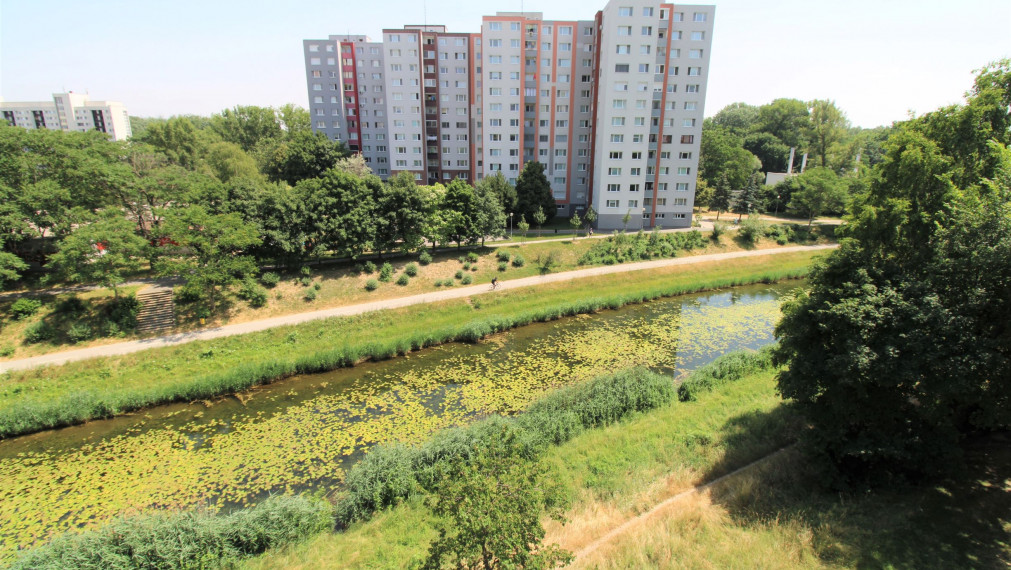 TOPOĽČIANSKA ul. - 84,38M2 - 4i BYT - KOMPLETNÁ REKONŠTRUKCIA - 2X LOGGIA - PIVNICA