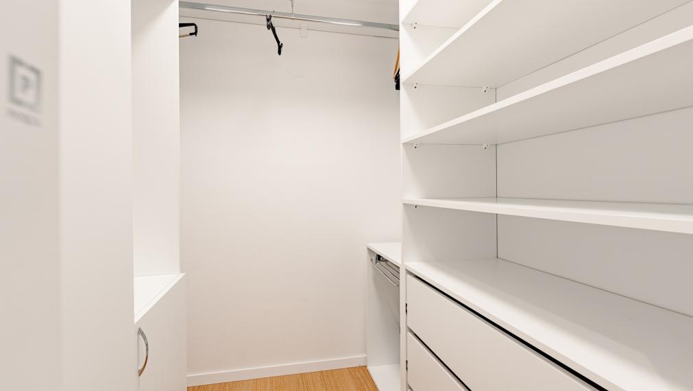 REZERVOVANÉ ! KRÁSNY ZREKONŠTRUOVANÝ 4i BYT - NEZÁBUDKOVA ul. - PIVNICA - LOGGIA