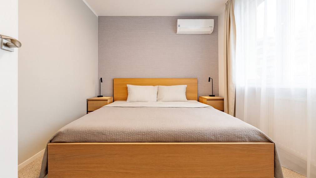 REZERVOVANÉ ! KRÁSNY ZREKONŠTRUOVANÝ 4i BYT - NEZÁBUDKOVA ul. - PIVNICA - LOGGIA