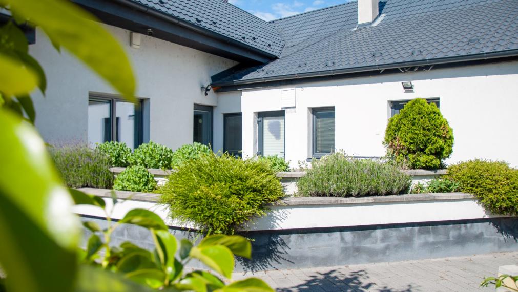 ZLATÉ KLASY - SAMOSTATNE STOJACI 8i RODINNÝ DOM - POLYFUNKČNÝ