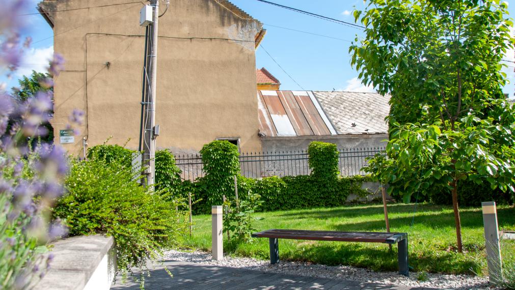 ZLATÉ KLASY - SAMOSTATNE STOJACI 8i RODINNÝ DOM - POLYFUNKČNÝ