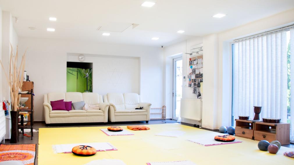 ZLATÉ KLASY - SAMOSTATNE STOJACI 8i RODINNÝ DOM - POLYFUNKČNÝ