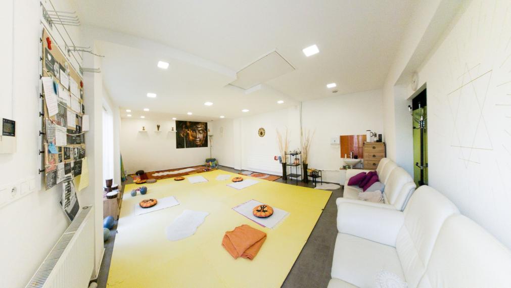 ZLATÉ KLASY - SAMOSTATNE STOJACI 8i RODINNÝ DOM - POLYFUNKČNÝ