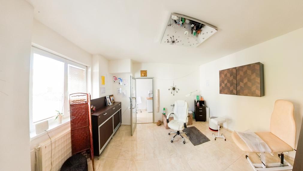 ZLATÉ KLASY - SAMOSTATNE STOJACI 8i RODINNÝ DOM - POLYFUNKČNÝ