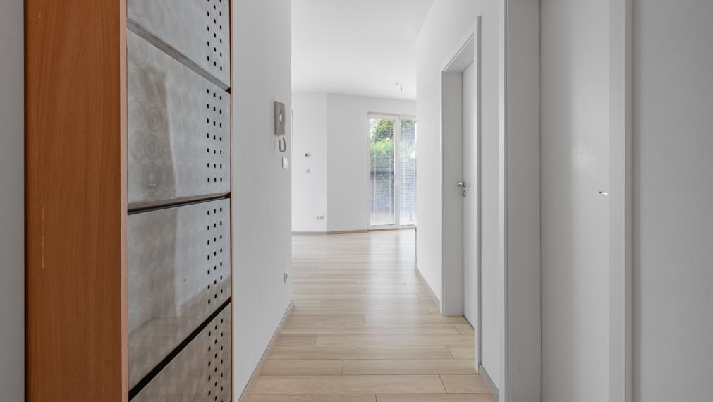 KRÁSNY 2i BYT V NOVOSTAVBE S PREDZÁHRADKOU - TRI VODY