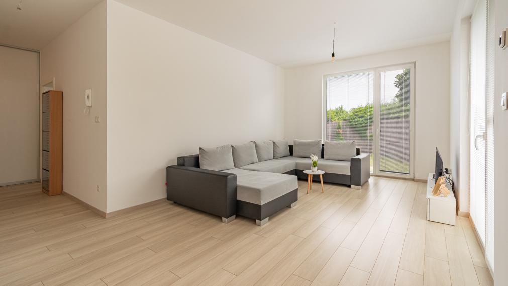 KRÁSNY 2i BYT V NOVOSTAVBE S PREDZÁHRADKOU - TRI VODY