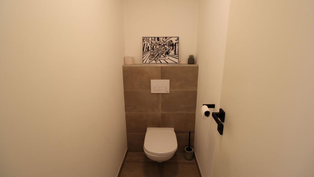 BYSTRICKÁ ul. - MODERNÝ 2i BYT S BALKÓNOM - PIVNICA - VONKAJŠIE PARKOVACIE MIESTO