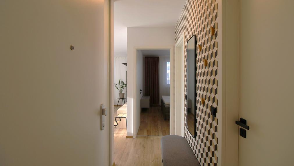 BYSTRICKÁ ul. - MODERNÝ 2i BYT S BALKÓNOM - PIVNICA - VONKAJŠIE PARKOVACIE MIESTO