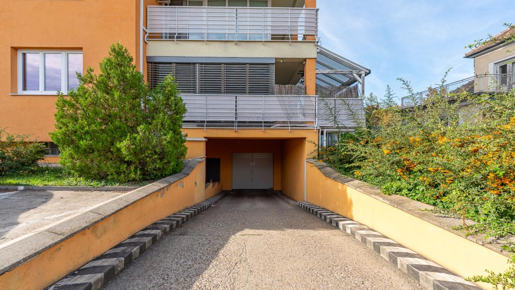 VEĽKÝ PRIESTRANNÝ 2i BYT S LOGGIOU 15M2 - PIVNICA - PARKOVANIE V GARÁŽI