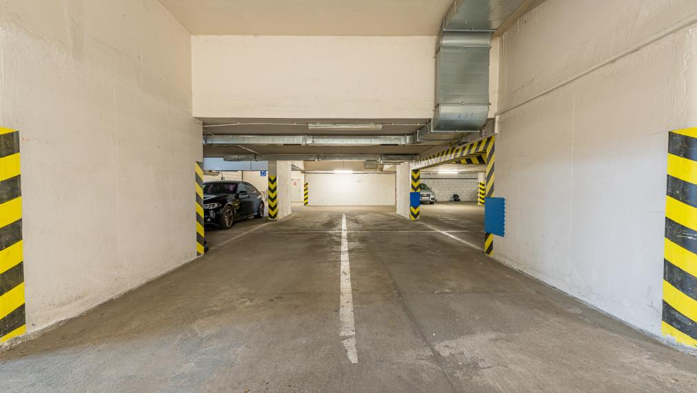 VEĽKÝ PRIESTRANNÝ 2i BYT S LOGGIOU 15M2 - PIVNICA - PARKOVANIE V GARÁŽI