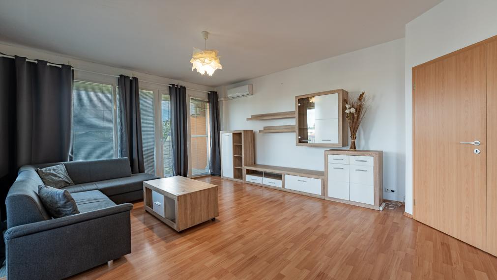 VEĽKÝ PRIESTRANNÝ 2i BYT S LOGGIOU 15M2 - PIVNICA - PARKOVANIE V GARÁŽI