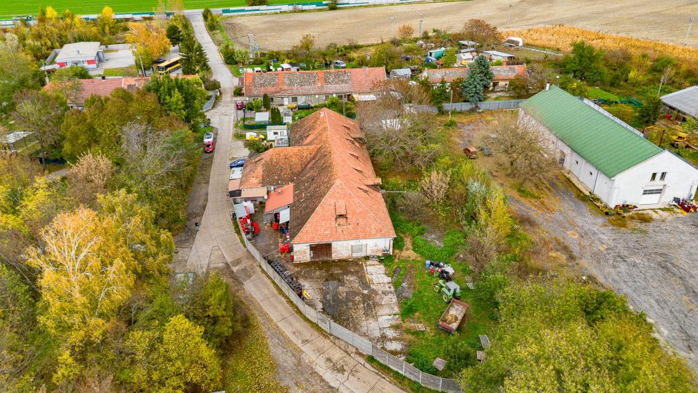 LÚČNY DVOR - INVESTIČNÝ STAVEBNÝ POZEMOK - 2 495 M2