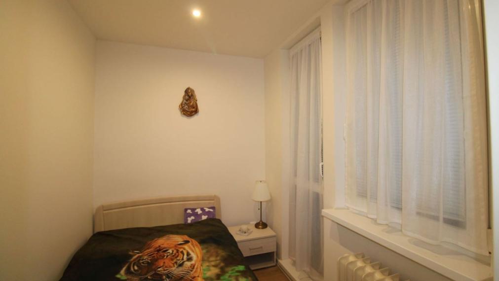 DONNEROVA ul. - V BLÍZKOSTI LÍŠČIEHO ÚDOLIA - 1,5i BYT S PIVNICOU