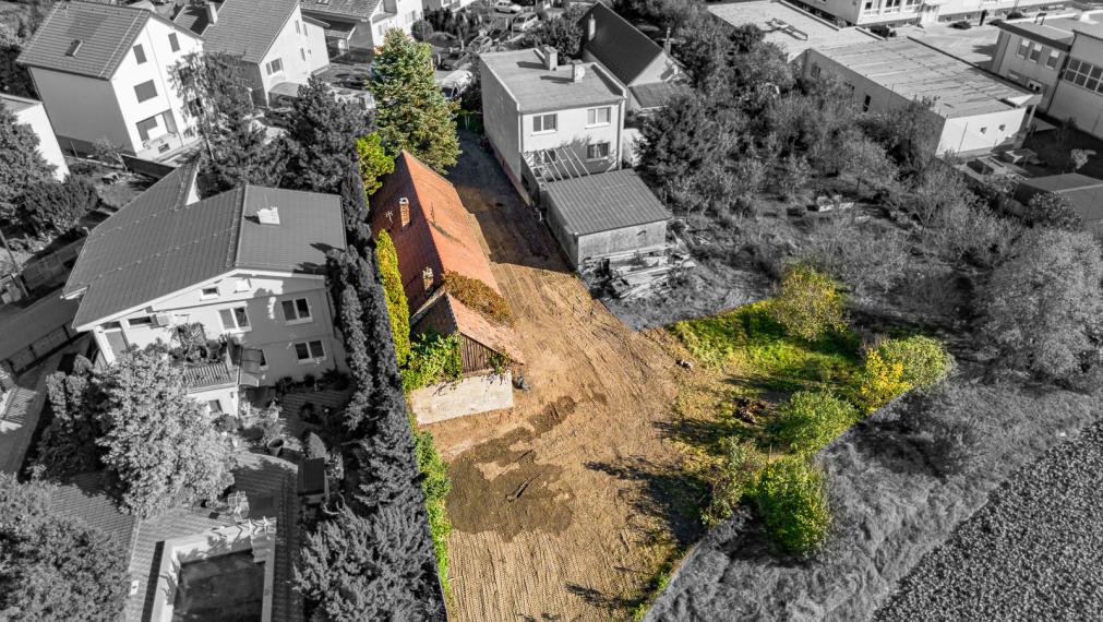 STAVEBNÝ POZEMOK - MOST PRI BRATISLAVE - 857M2