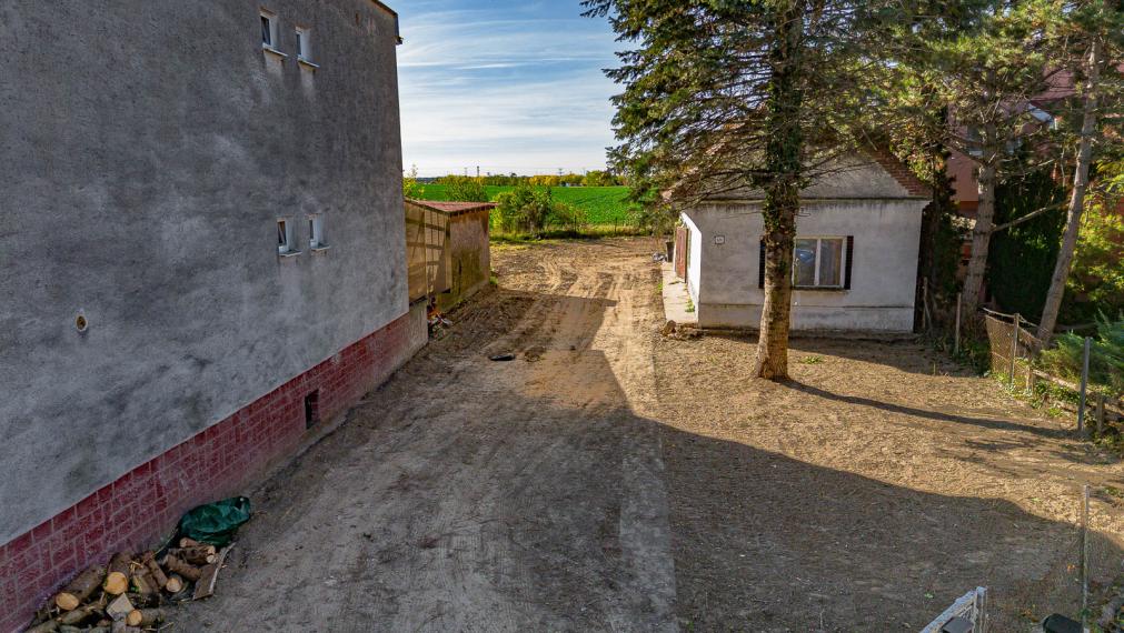 STAVEBNÝ POZEMOK - MOST PRI BRATISLAVE - 857M2