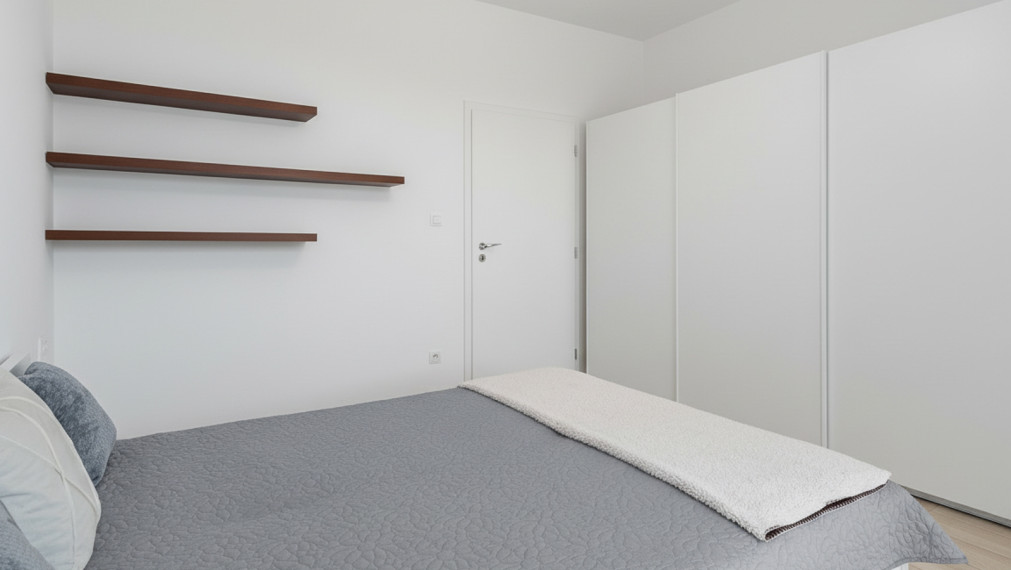 KRÁSNY 2i BYT V REZIDENČNEJ ČASTI TRI VODY - S PREDZÁHRADKOU - PIVNICA