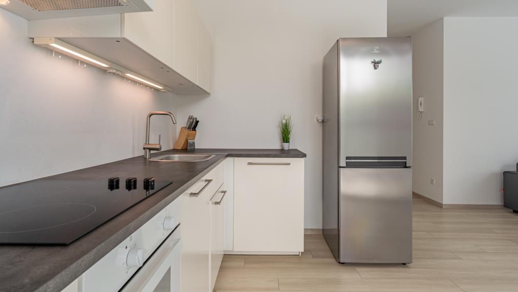 KRÁSNY 2i BYT V REZIDENČNEJ ČASTI TRI VODY - S PREDZÁHRADKOU - PIVNICA