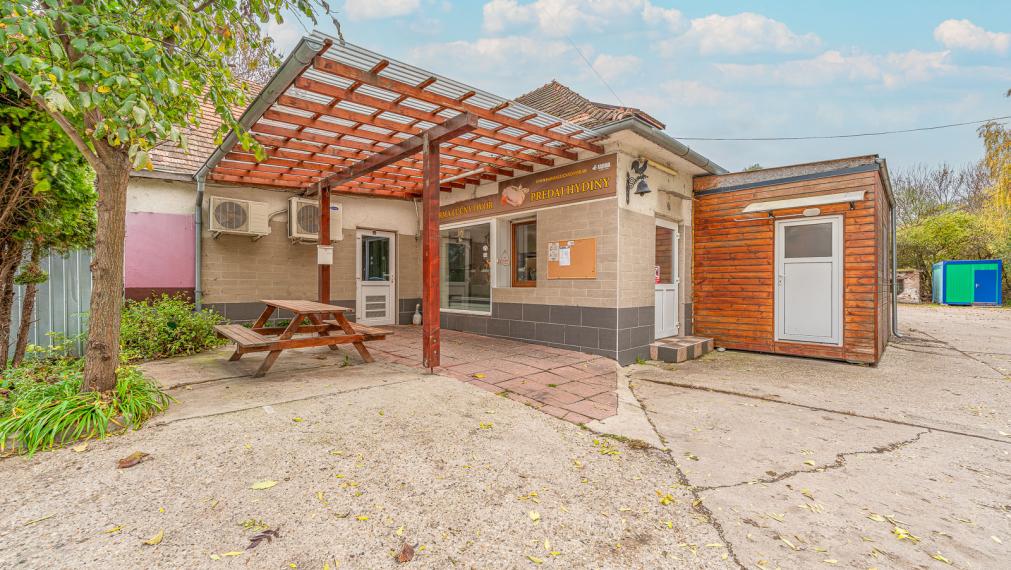 LÚČNY DVOR - INVESTIČNÝ STAVEBNÝ POZEMOK - 2495M2