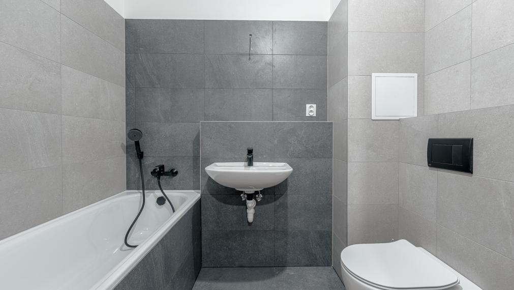 ÚPLNE NOVÝ MODERNÝ 1i BYT S PREDZÁHRADKOU - PIVNICA - PARKOVACIE MIESTO