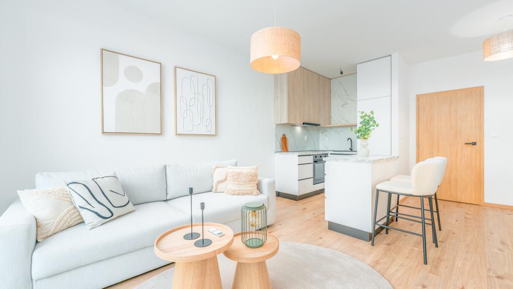 ÚPLNE NOVÝ MODERNÝ 1i BYT S PREDZÁHRADKOU - PIVNICA - PARKOVACIE MIESTO