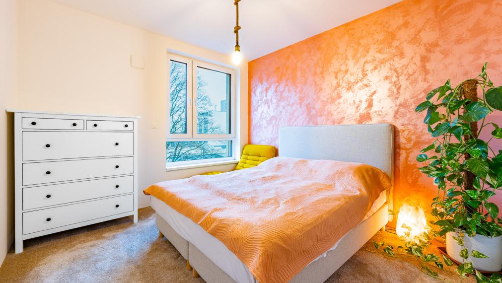 NOVOSTAVBA SOFORA - SLNEČNÝ 2i BYT S LOGGIOU A PIVNICOU OTOČENÝ DO PARKU