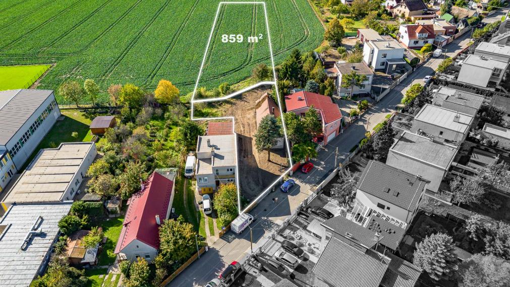 STAVEBNÝ POZEMOK - MOST PRI BRATISLAVE - 778M2