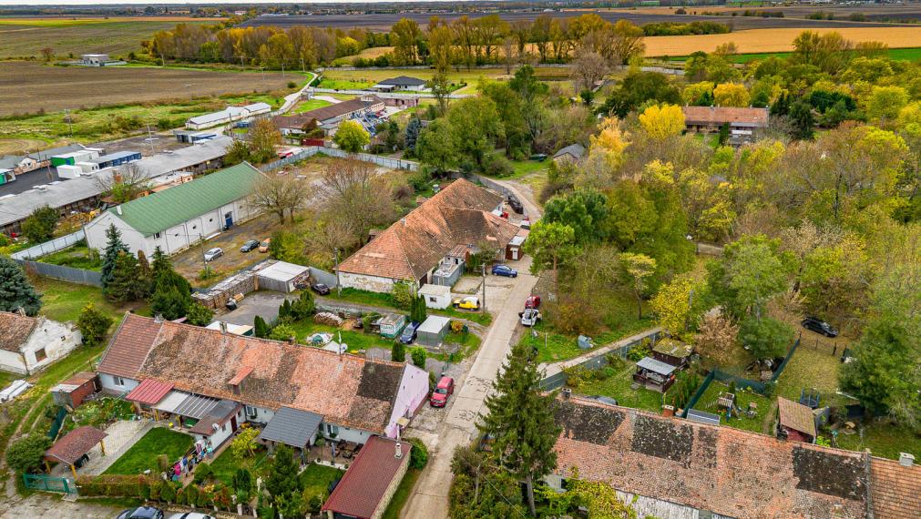 LÚČNY DVOR - INVESTIČNÝ STAVEBNÝ POZEMOK - 2495M2