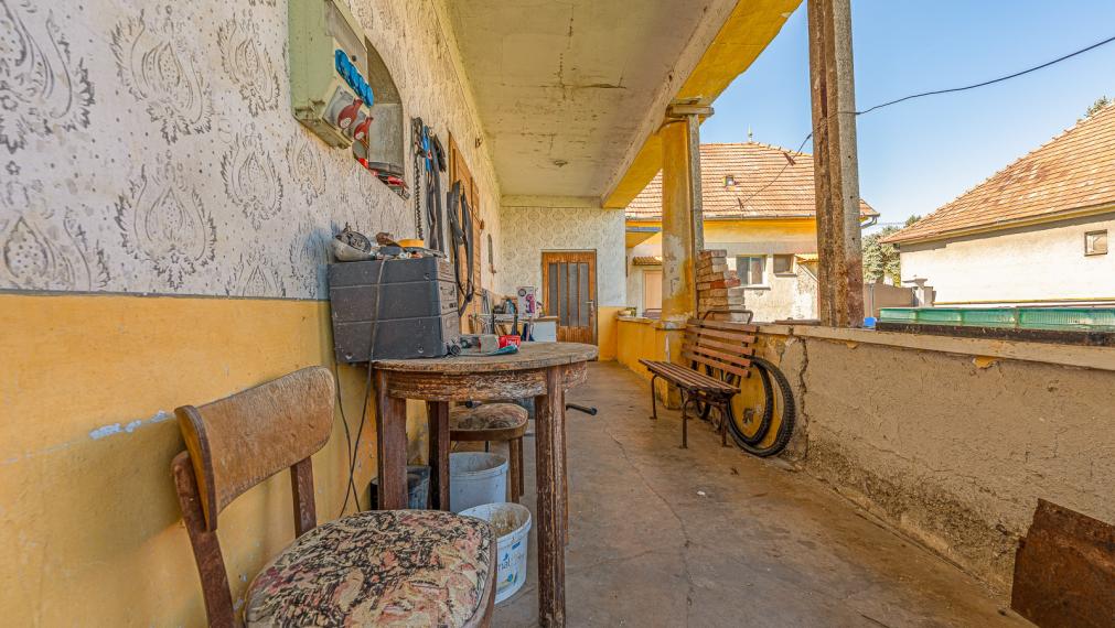 ČAKANY - SAMOSTATNE STOJACI DOM S VEĽKÝM POZEMKOM - MOŽNOSŤ VYUŽITIA AJ NA PODNIKANIE