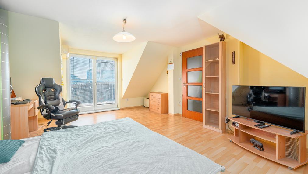 KOŠICKÁ ul. - NADSTAVBA 3i MEZONET - 105M2 - LOGGIA - TERASA