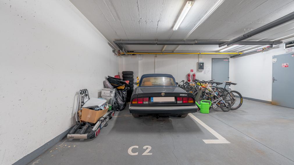 PLNOHODNOTNÝ 3i BYT V BLÍZKOSTI ŽELEZNEJ STUDNIČKY - PIVNICA - 2x PARKING