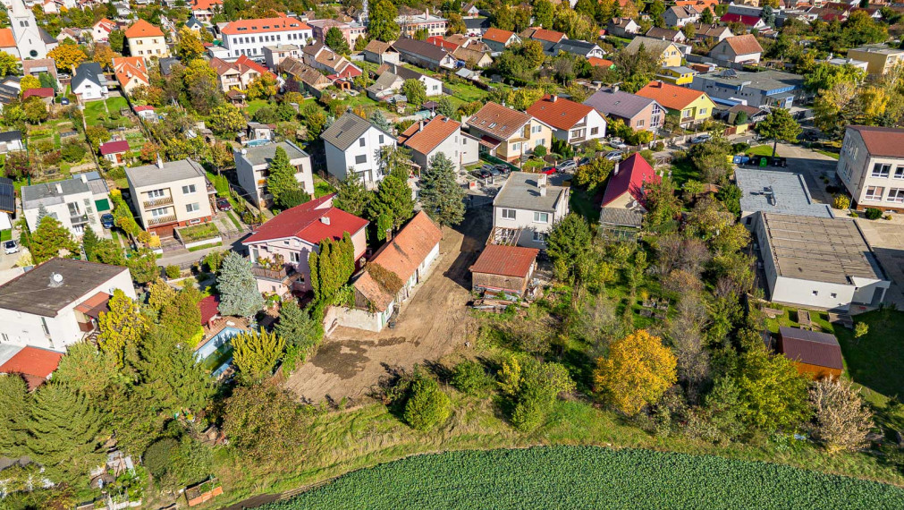 STAVEBNÝ POZEMOK - MOST PRI BRATISLAVE - 778M2