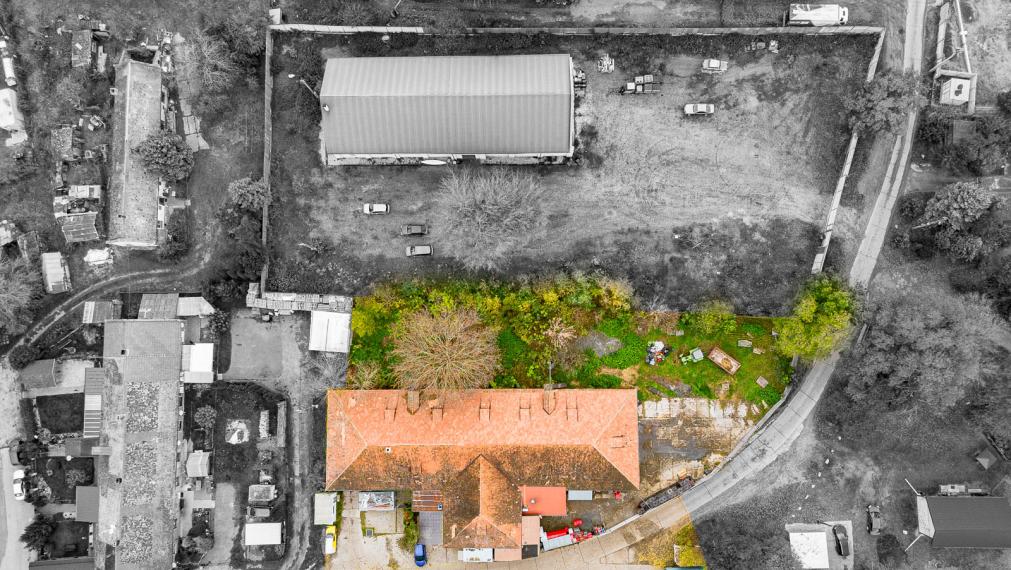 LÚČNY DVOR - INVESTIČNÝ STAVEBNÝ POZEMOK - 2495M2