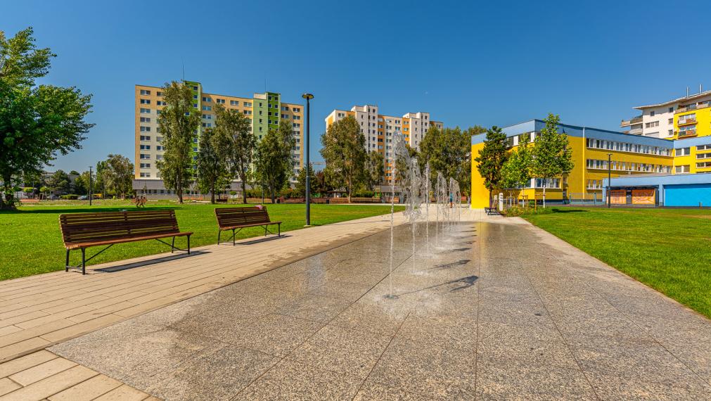 PODZÁHRADNÁ ul. - P. BISKUPICE - SLNEČNÝ 3i BYT - PIVNICA - LOGGIA