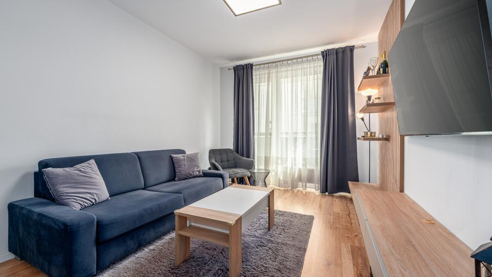 NOVOSTAVBA JARABINKY - MODERNÝ 2i BYT - 2x BALKÓN DO VNÚTROBLOKU - PIVNICA