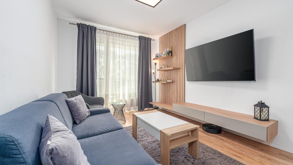 NOVOSTAVBA JARABINKY - MODERNÝ 2i BYT - 2x BALKÓN DO VNÚTROBLOKU - PIVNICA