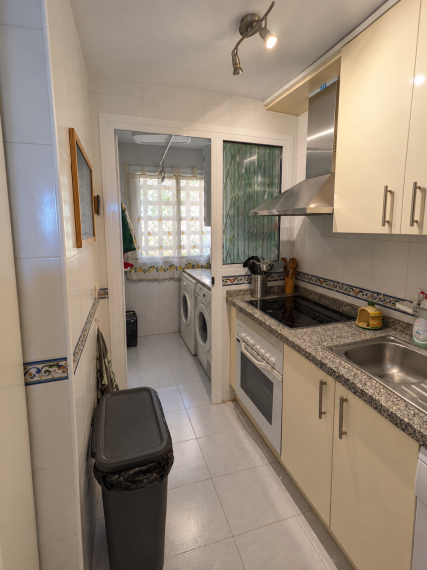 SVETLÝ 2i APARTMÁN S TERASOU 25M2 - TURISTICKÁ LICENCIA - 6 BAZÉNOV