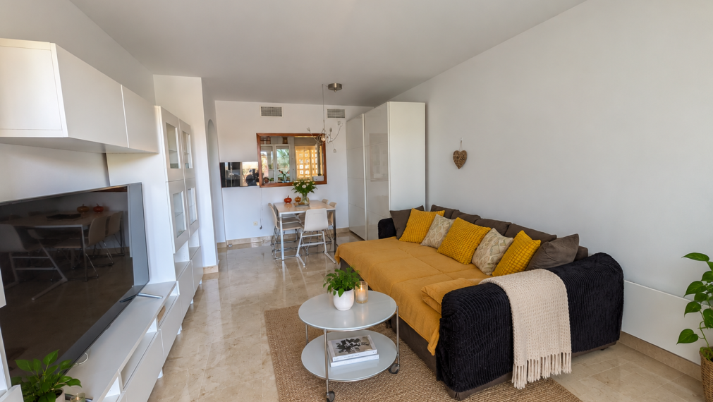 SVETLÝ 2i APARTMÁN S TERASOU 25M2 - TURISTICKÁ LICENCIA - 6 BAZÉNOV