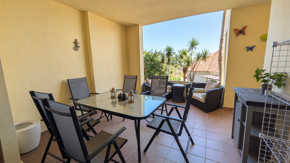 SVETLÝ 2i APARTMÁN S TERASOU 25M2 - TURISTICKÁ LICENCIA - 6 BAZÉNOV