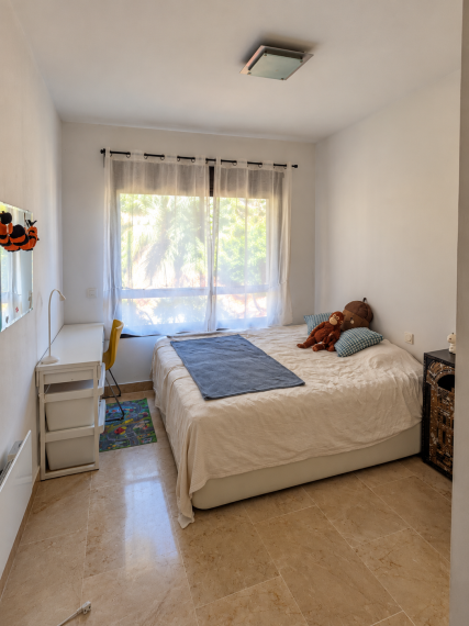 SVETLÝ 2i APARTMÁN S TERASOU 25M2 - TURISTICKÁ LICENCIA - 6 BAZÉNOV