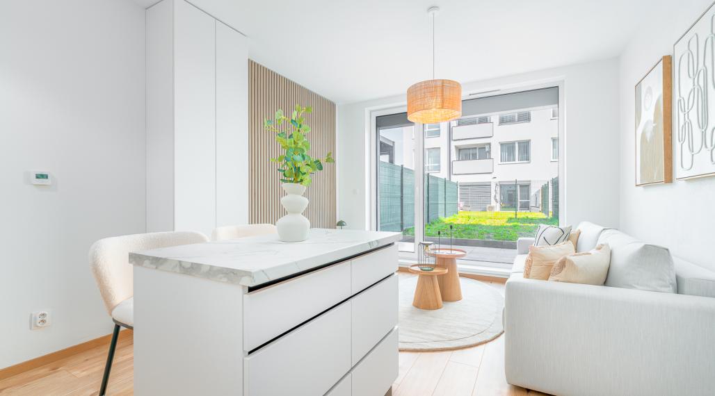 ÚPLNE NOVÝ MODERNÝ 1i BYT S PREDZÁHRADKOU - PIVNICA - PARKOVACIE MIESTO