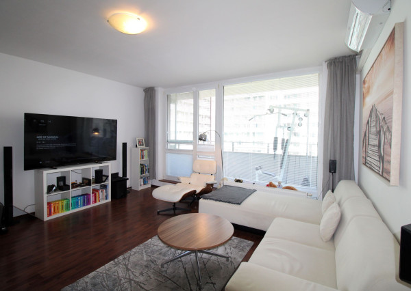 PREDANÉ ! TOMÁŠIKOVÁ ul. - PRIESTRANNÝ 2i BYT S VEĽKOU LOGGIOU V KOMPLEXE KOLOSEO