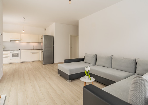 KRÁSNY 2i BYT V NOVOSTAVBE S PREDZÁHRADKOU - TRI VODY