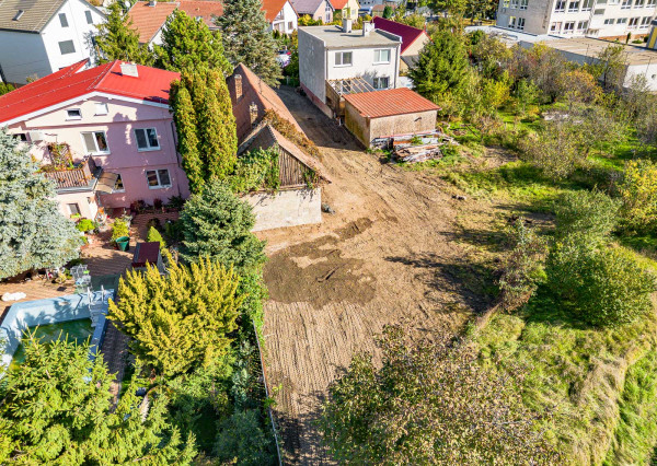 STAVEBNÝ POZEMOK - MOST PRI BRATISLAVE - 857M2