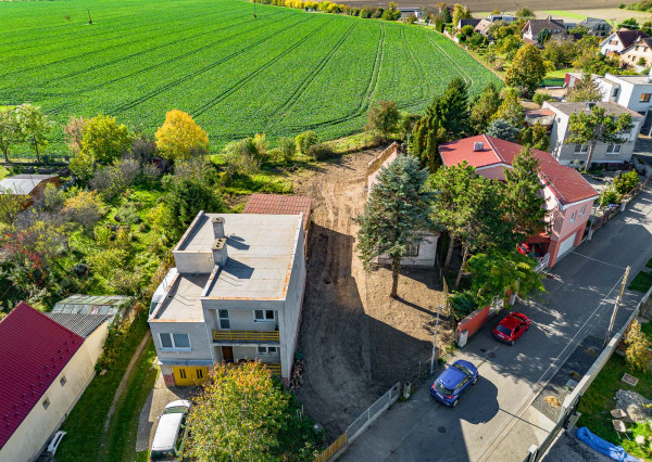 STAVEBNÝ POZEMOK - MOST PRI BRATISLAVE - 857M2