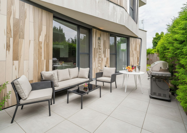 KRÁSNY 2i BYT V REZIDENČNEJ ČASTI TRI VODY - S PREDZÁHRADKOU - PIVNICA