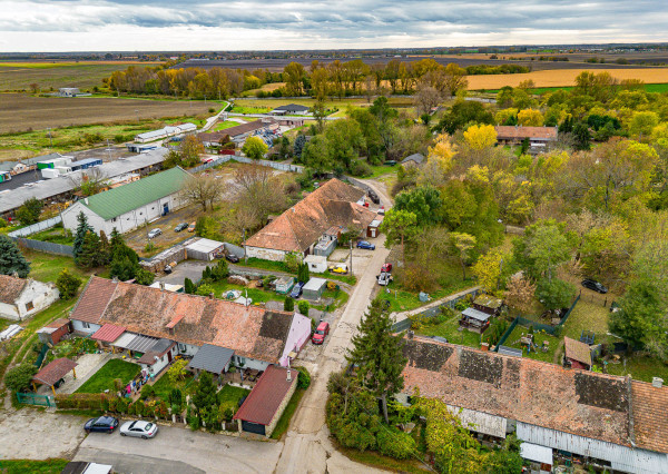 LÚČNY DVOR - INVESTIČNÝ STAVEBNÝ POZEMOK - 2495M2