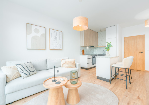 VOĽNÝ IHNEĎ - BERNOLÁKOVSKÁ ul. - ÚPLNE NOVÝ 1i BYT S PREDZÁHRADKOU - PIVNICA