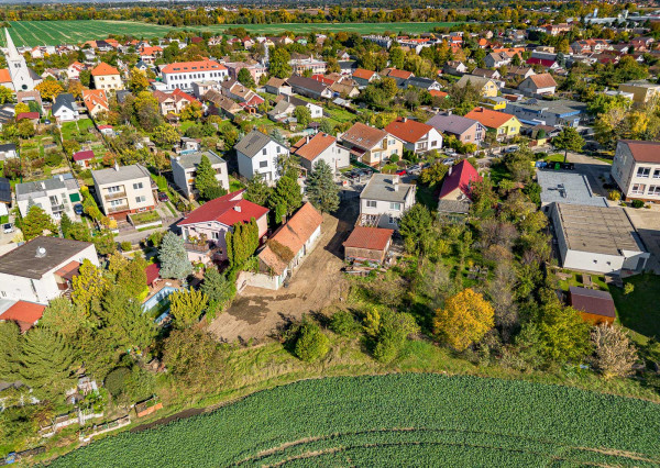 STAVEBNÝ POZEMOK - MOST PRI BRATISLAVE - 778M2